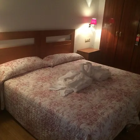 Balneario Fuencaliente فندق 2*